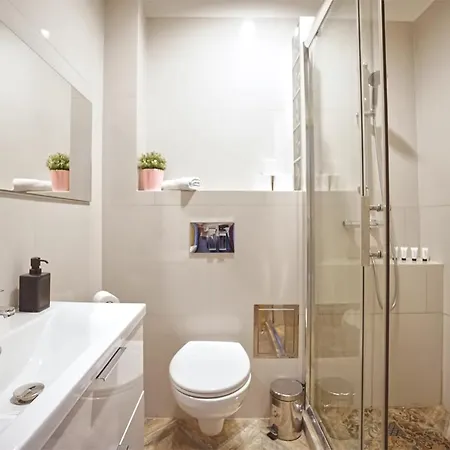 Premium Deluxe Old Town